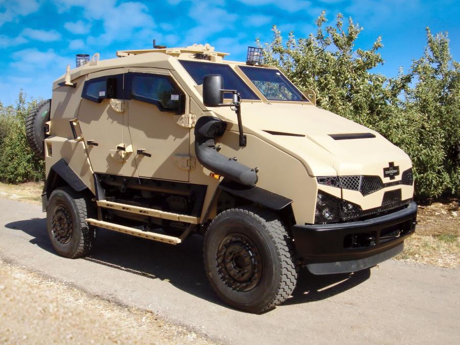  Oshkosh Sand Cat 2009 года  (фото 3 из 9)